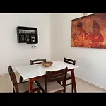 Two Room Flat In Colombo 5